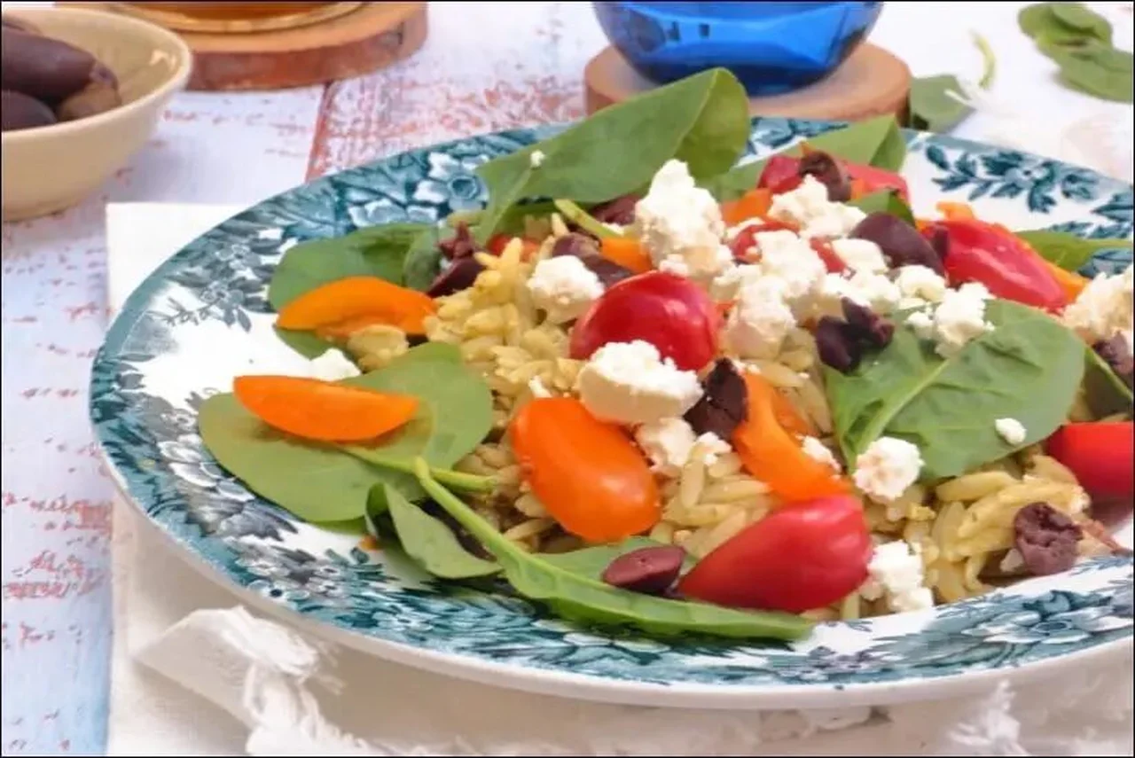 Salade de pâtes orzo au pesto
