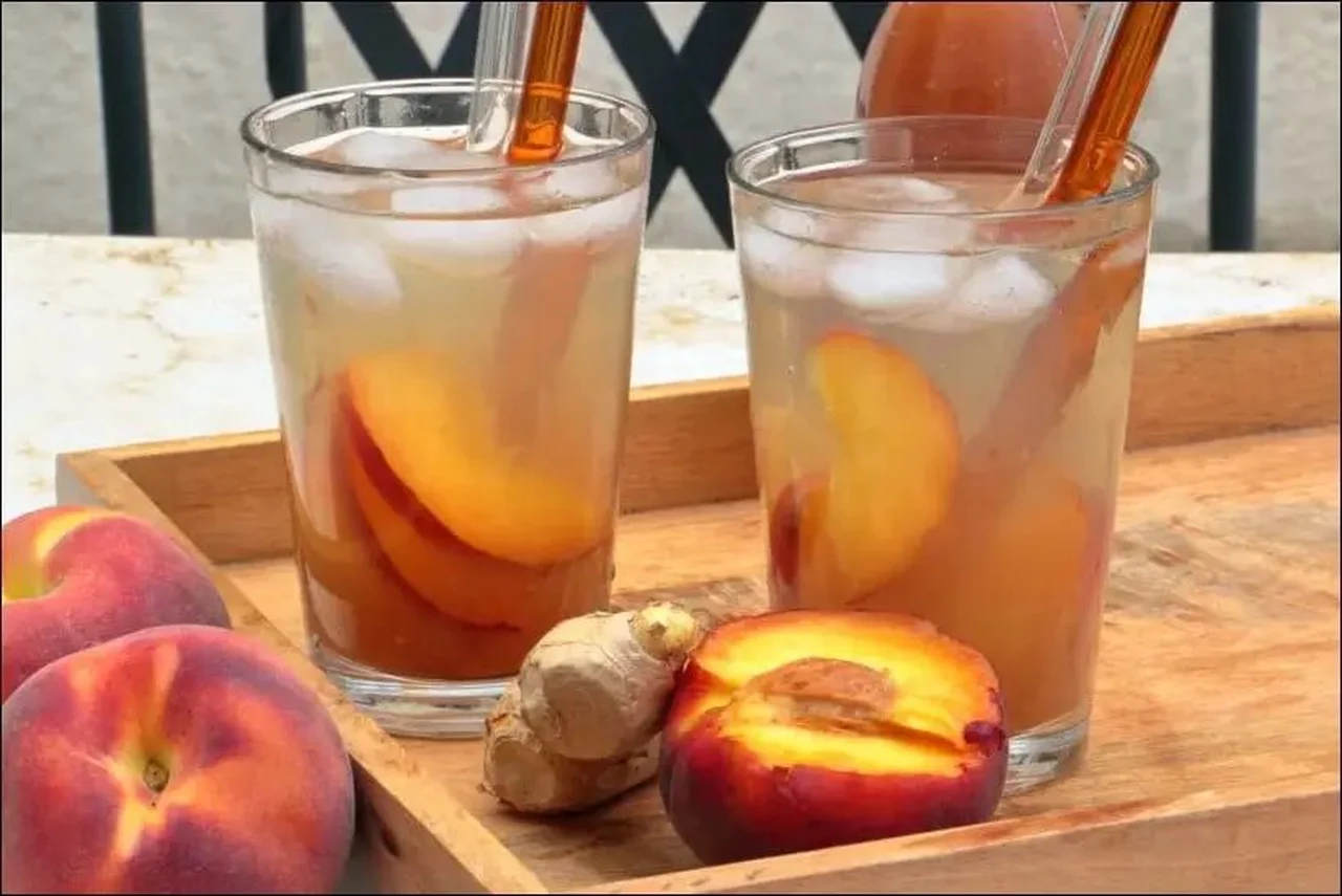 Thé glacé à la pêche et au gingembre