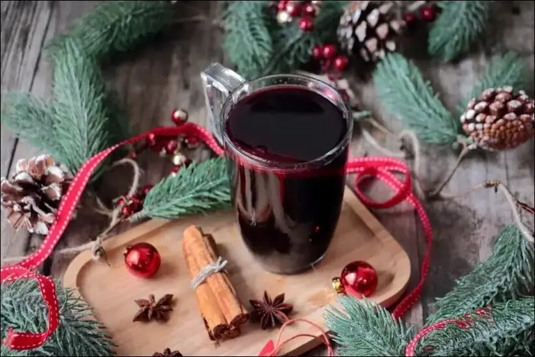 Vin chaud de Noël aux épices