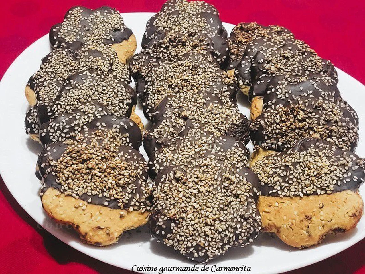 Sablés aux graines de sésame grillées et chocolat