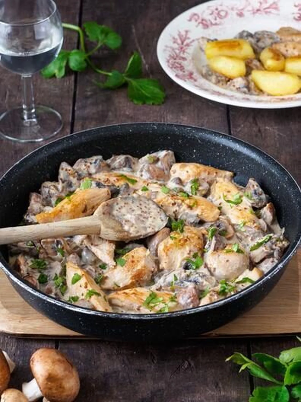 Poulet sauce moutarde et champignons