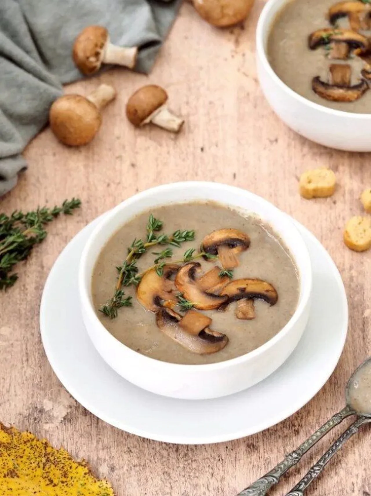 Velouté léger aux champignons de Paris
