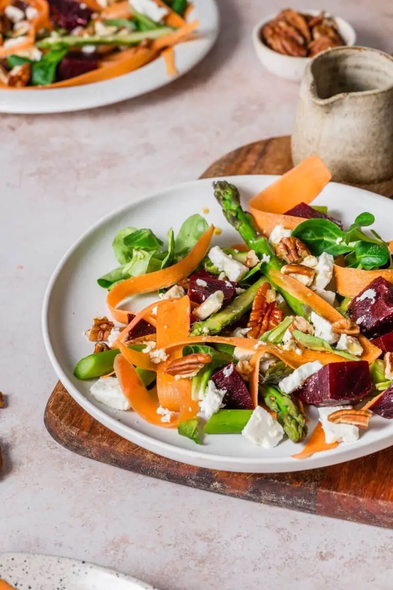 Salade aux asperges, betteraves et carottes