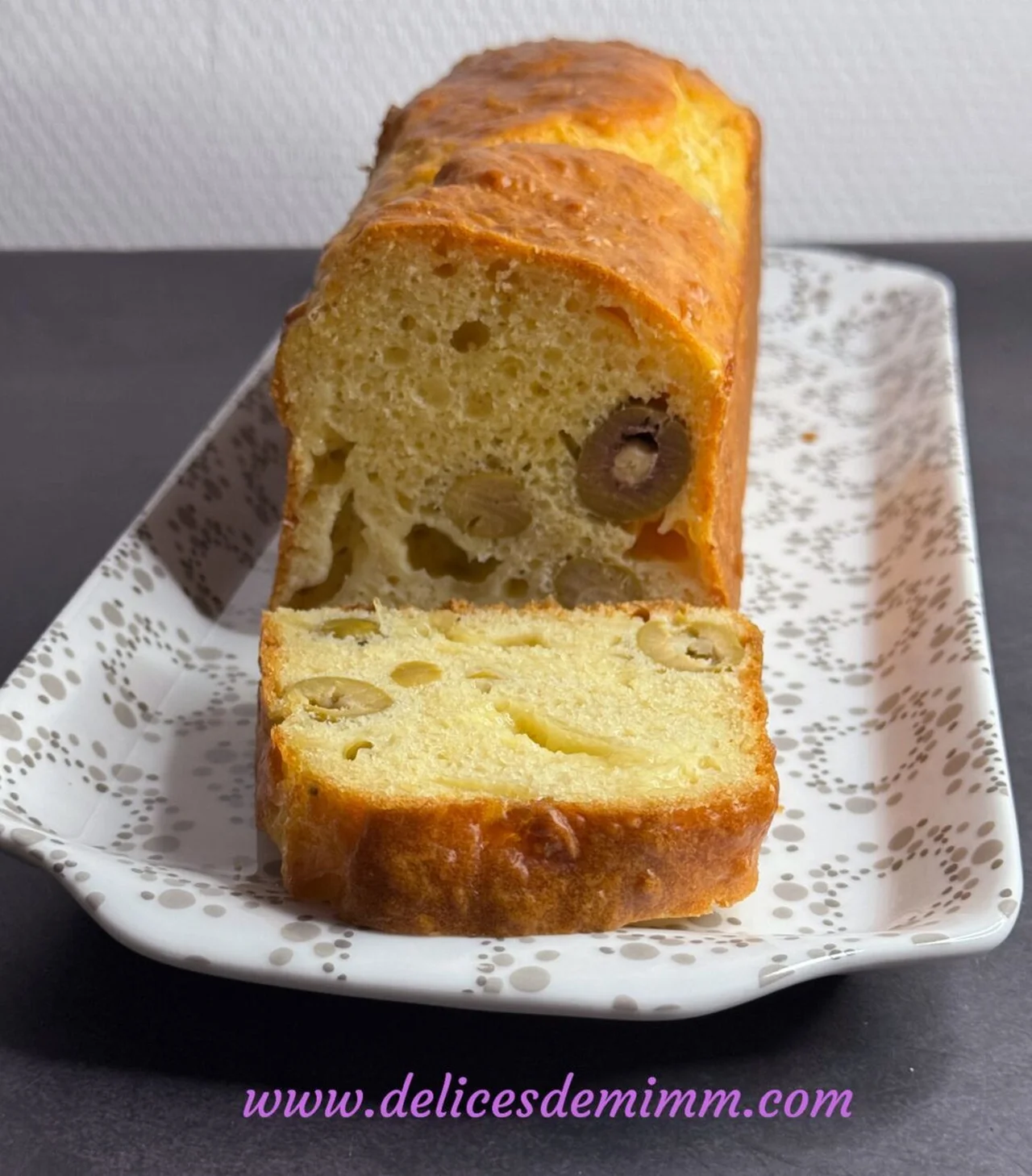 Cake aux olives et mozzarella végétarien
