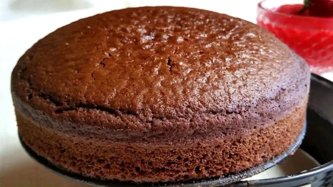 Gâteau à l'eau sans œufs ni produits laitiers
