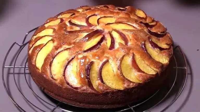 Gâteau aux pêches moelleux
