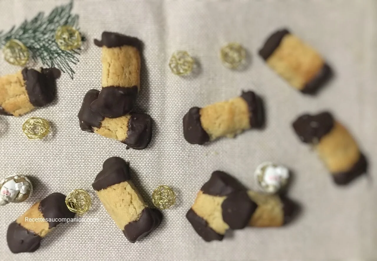 Biscuits bûchettes noisettes vanille