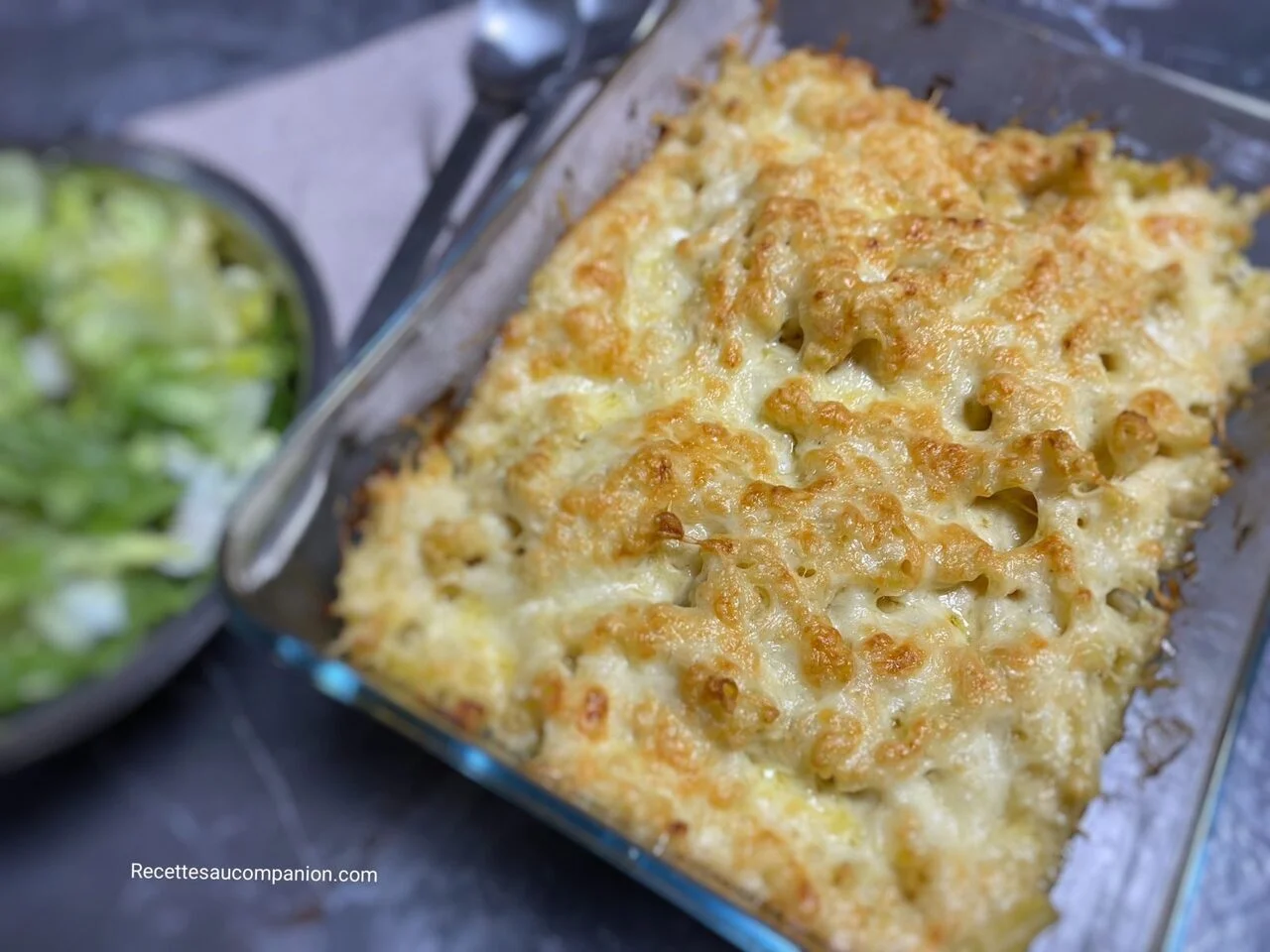 Gratin de macaroni sauce fromages et paprika