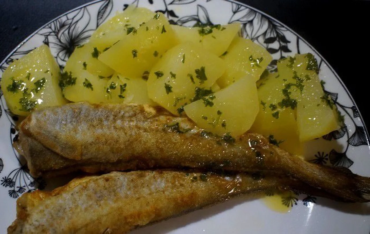 Merlan entier frit à la poêle
