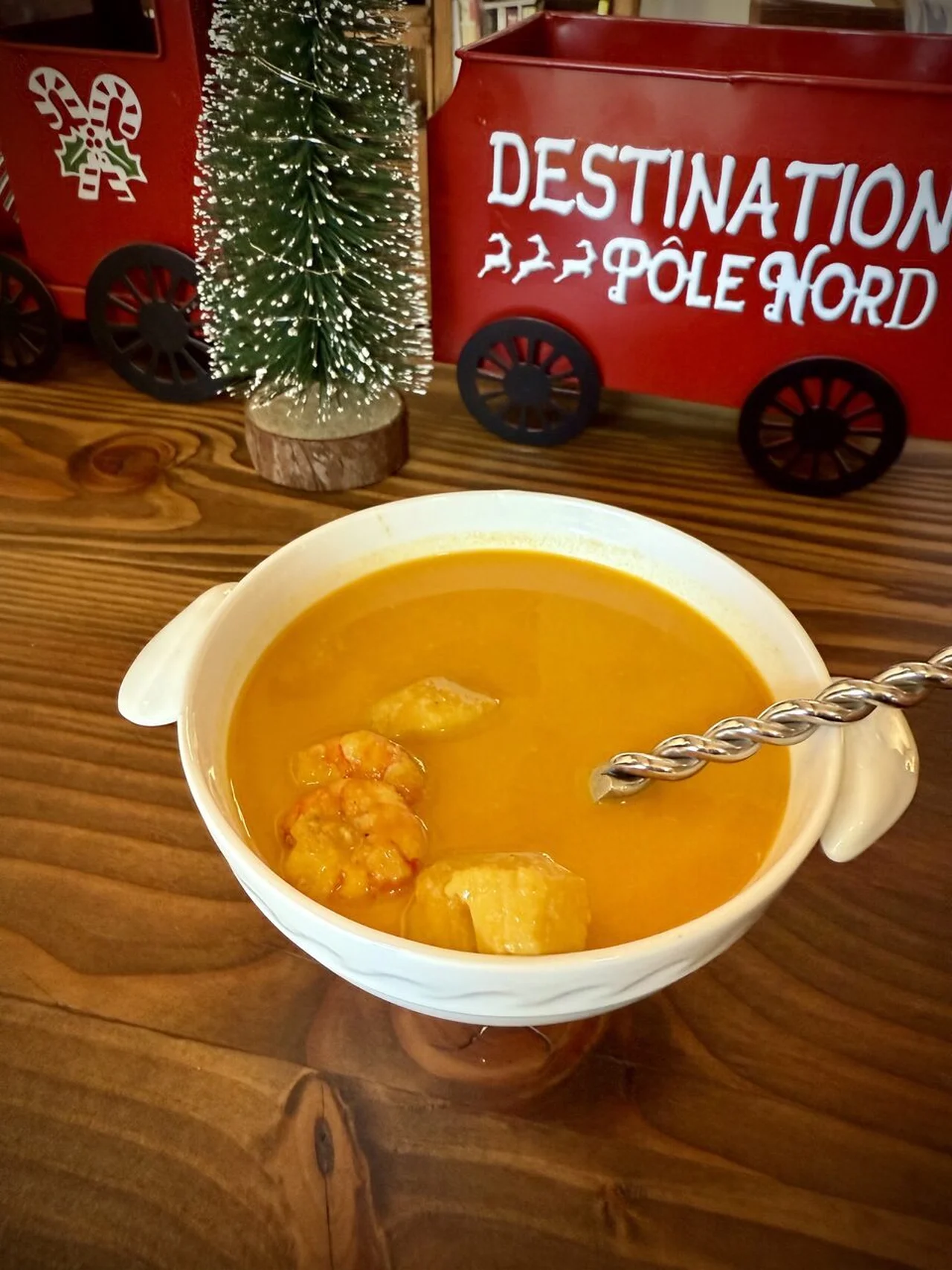 Gambas et saint Jacques à la crème de butternut safranée