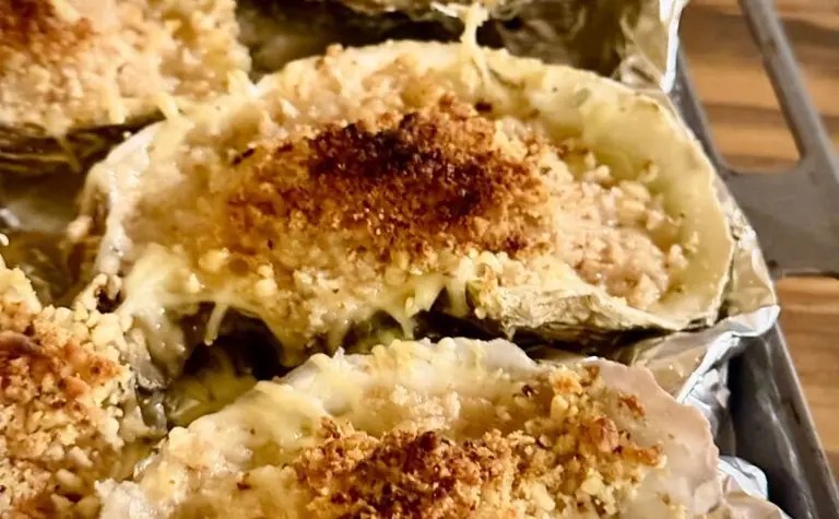 Huîtres gratinées aux oignons de Roscoff et noix