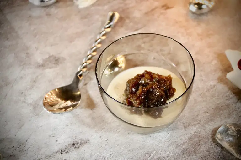 Panna cotta au foie gras et confit d'oignons