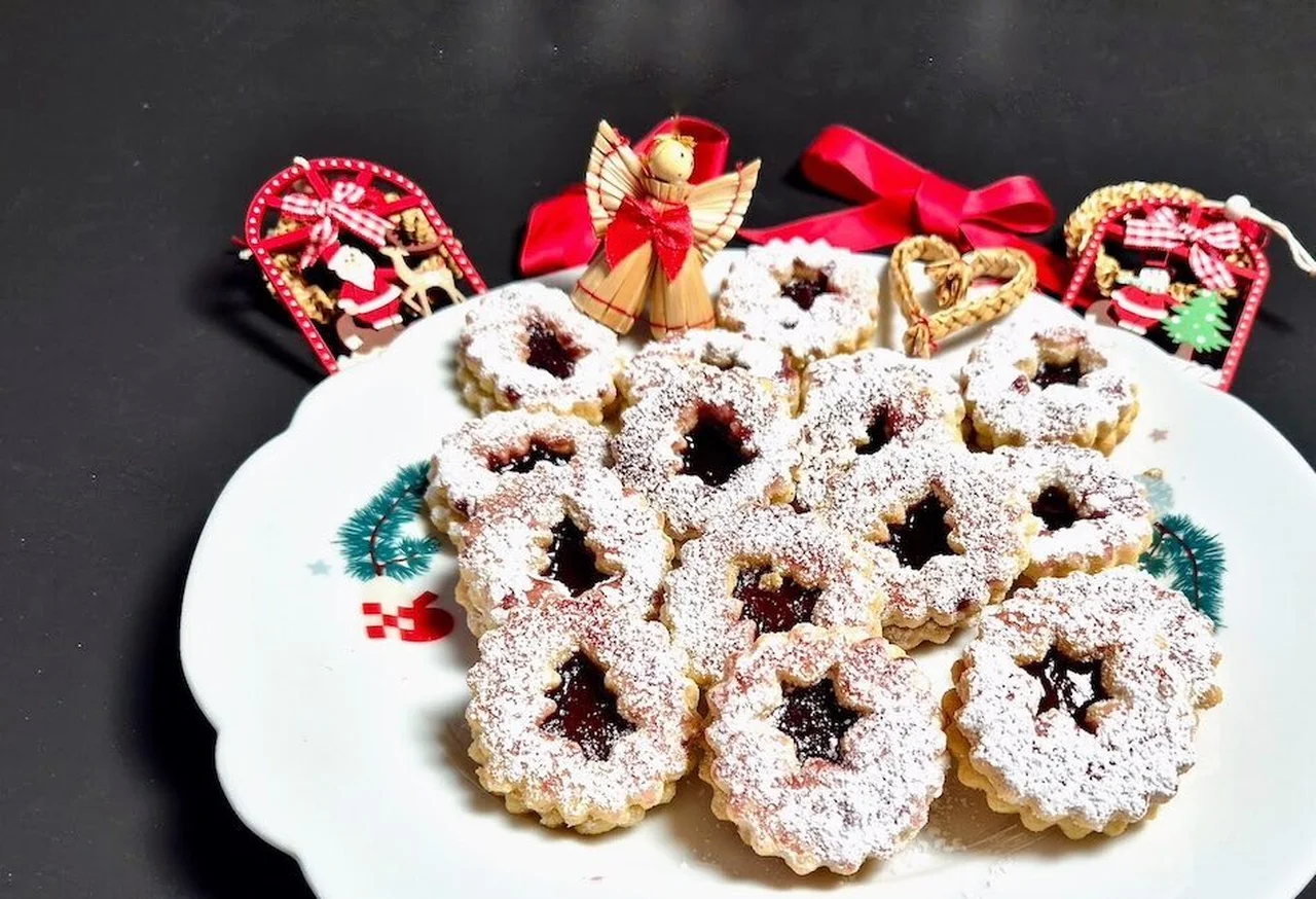 Biscuits fins de Linz « Linzerplätzchen »