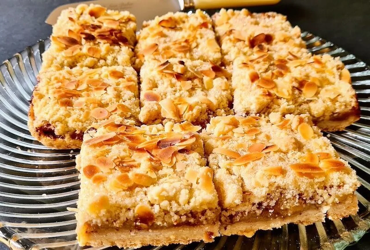 Carrés aux pommes façon crumble