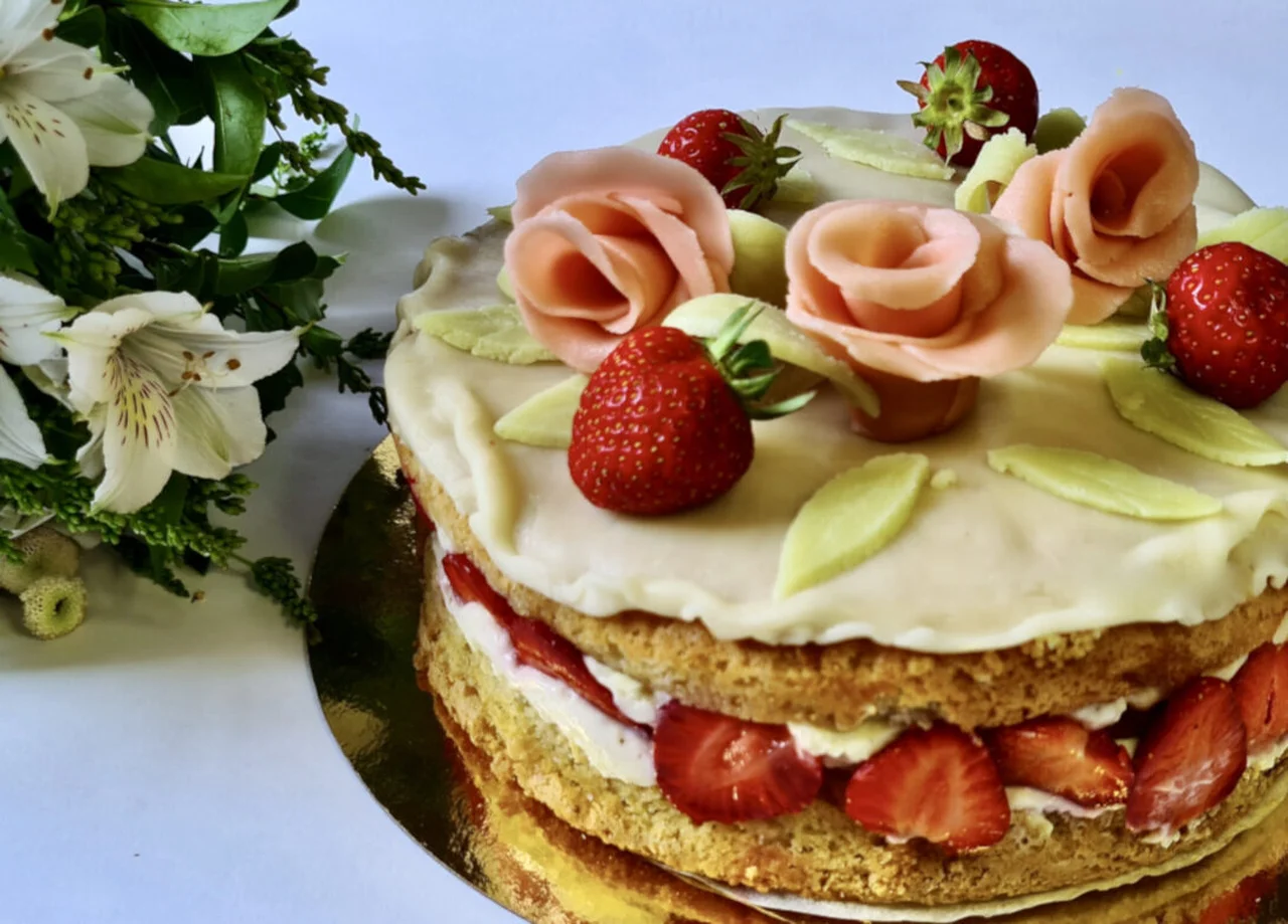 Fraisier à la crème diplomate