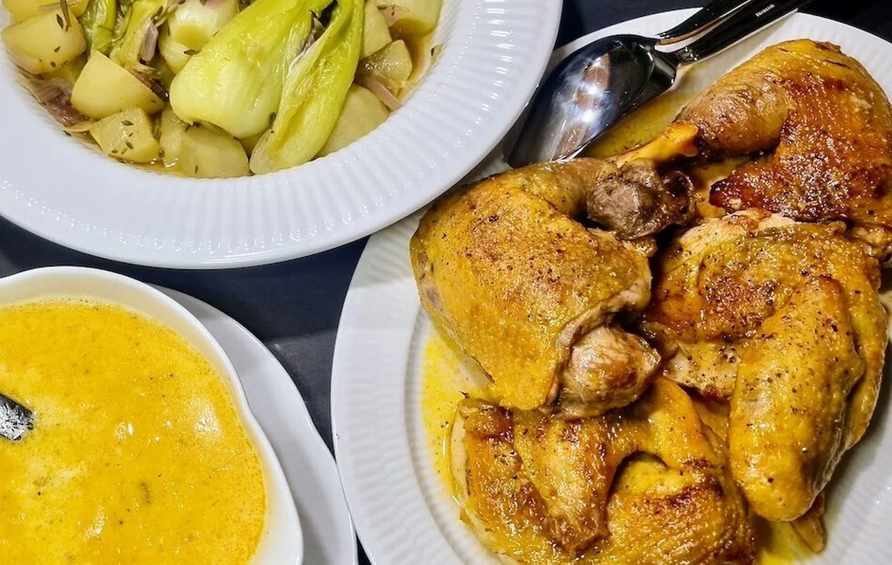 Pintade cuisson lente, sauce au champagne