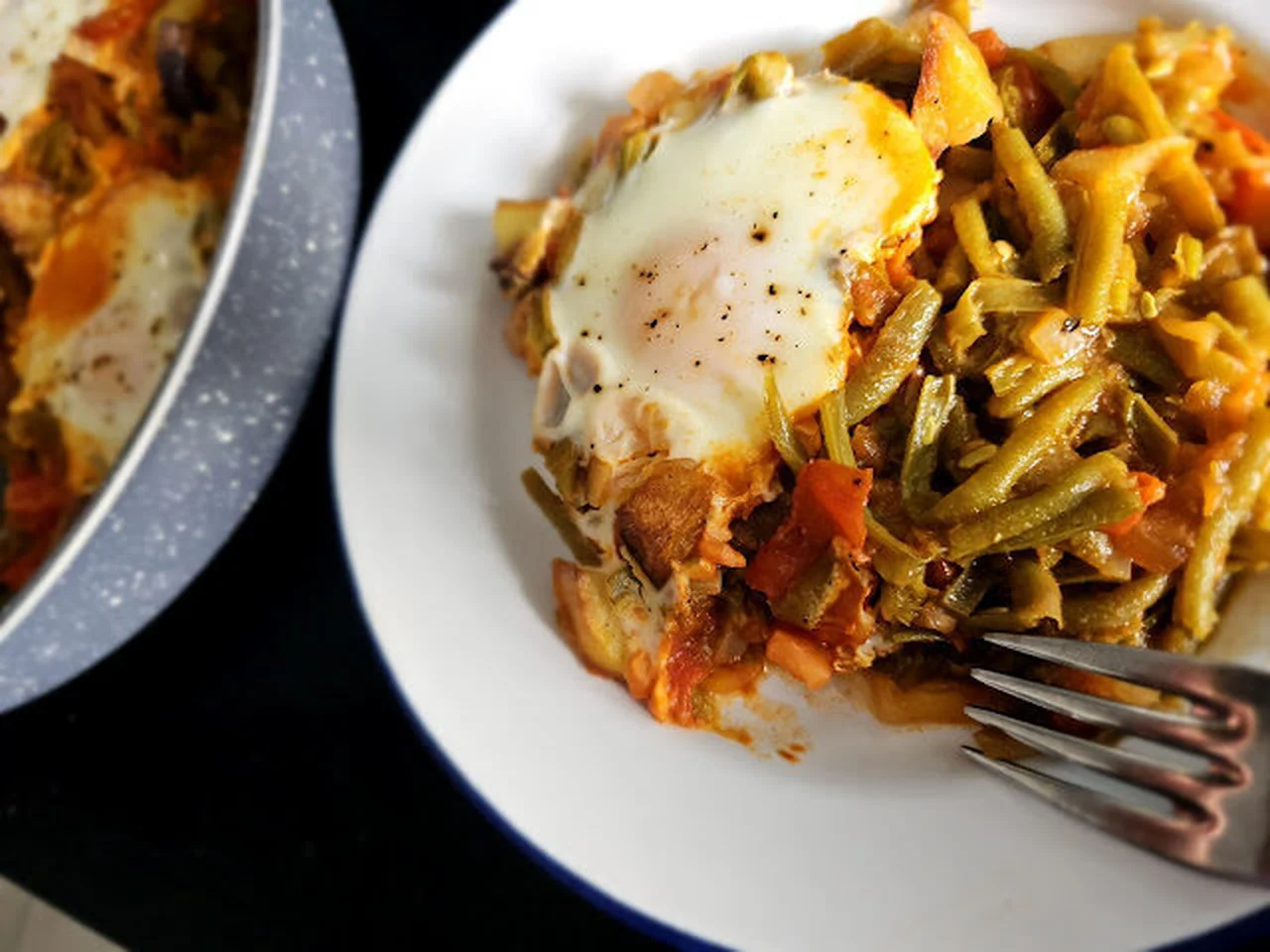 Chakchouka aux haricots verts et tomates