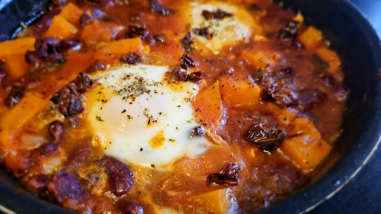 Chakchouka d'automne au butternut et haricots rouges