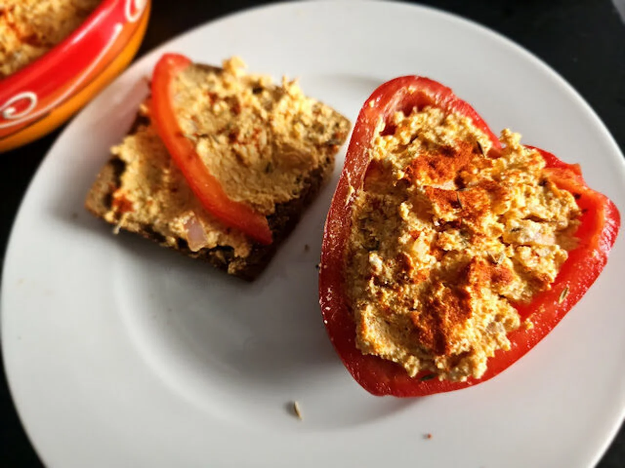 Körözött : tartinade au fromage frais et paprika
