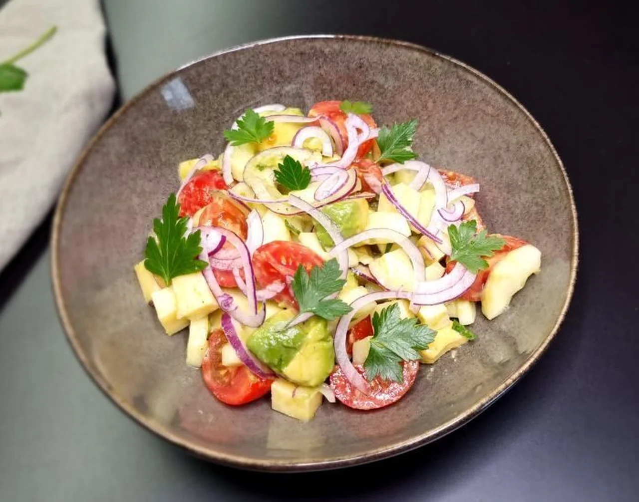 Salade fraîcheur avocat tomate