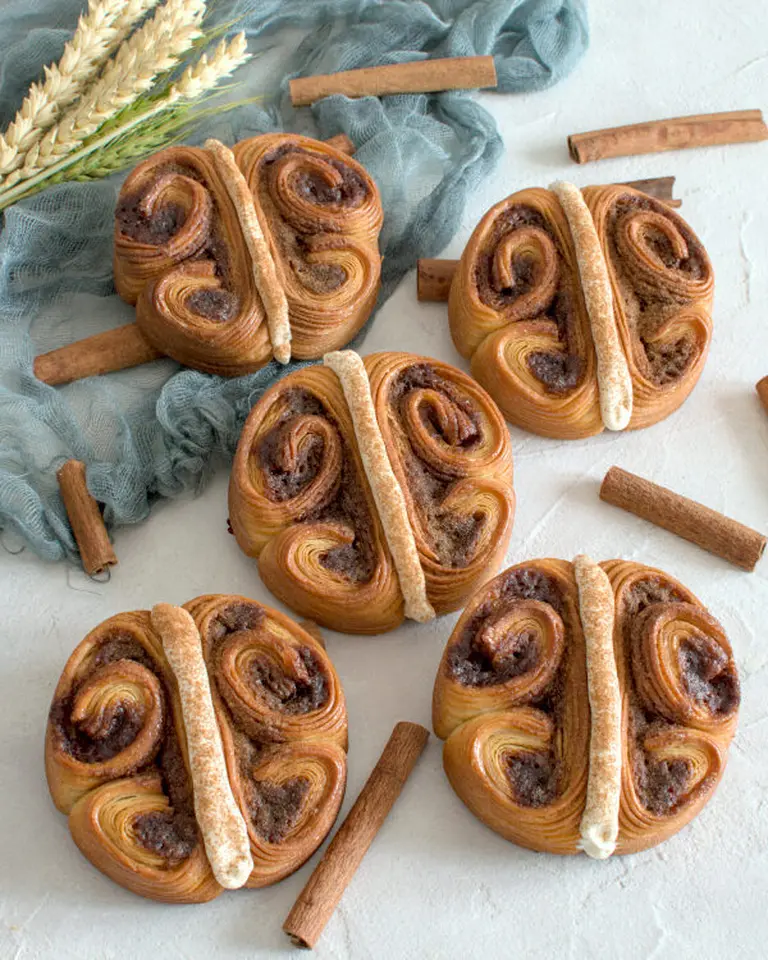 Les cinnamon rolls striés façon Cédric Grolet