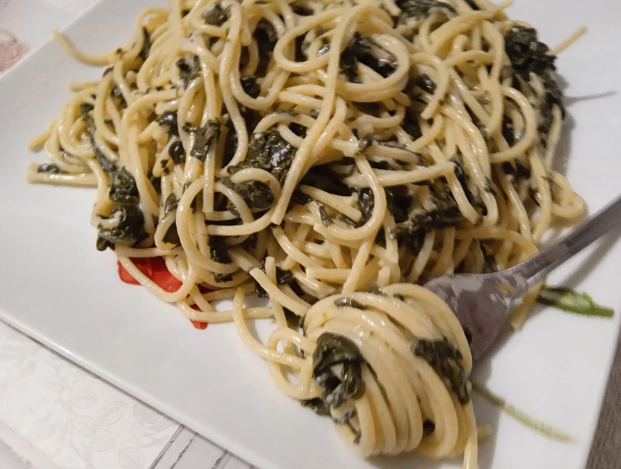 Spaghettis aux épinards à la crème