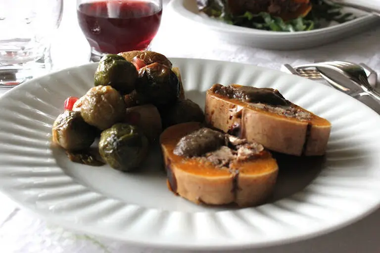 Rôti de butternut farci aux châtaignes