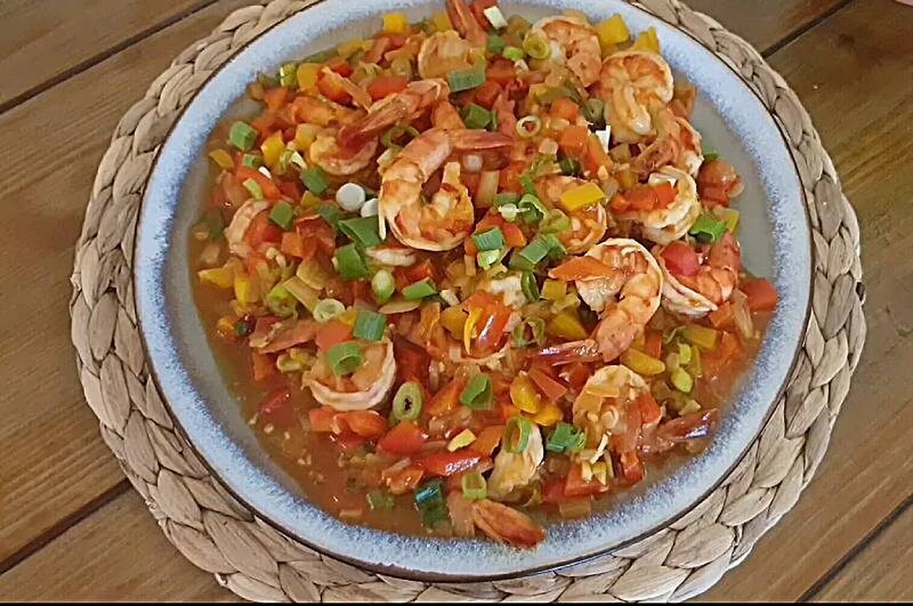 Crevettes sauce piquante sautées aux légumes