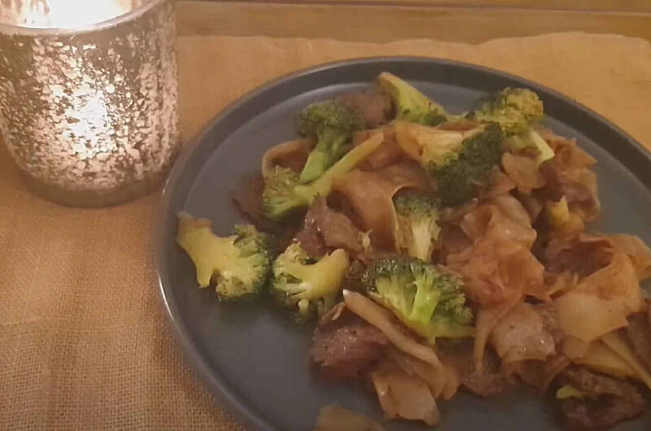 Sauté de nouilles de riz thaï