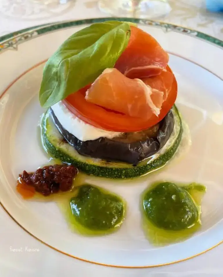 Le mille-feuilles de légumes grillés