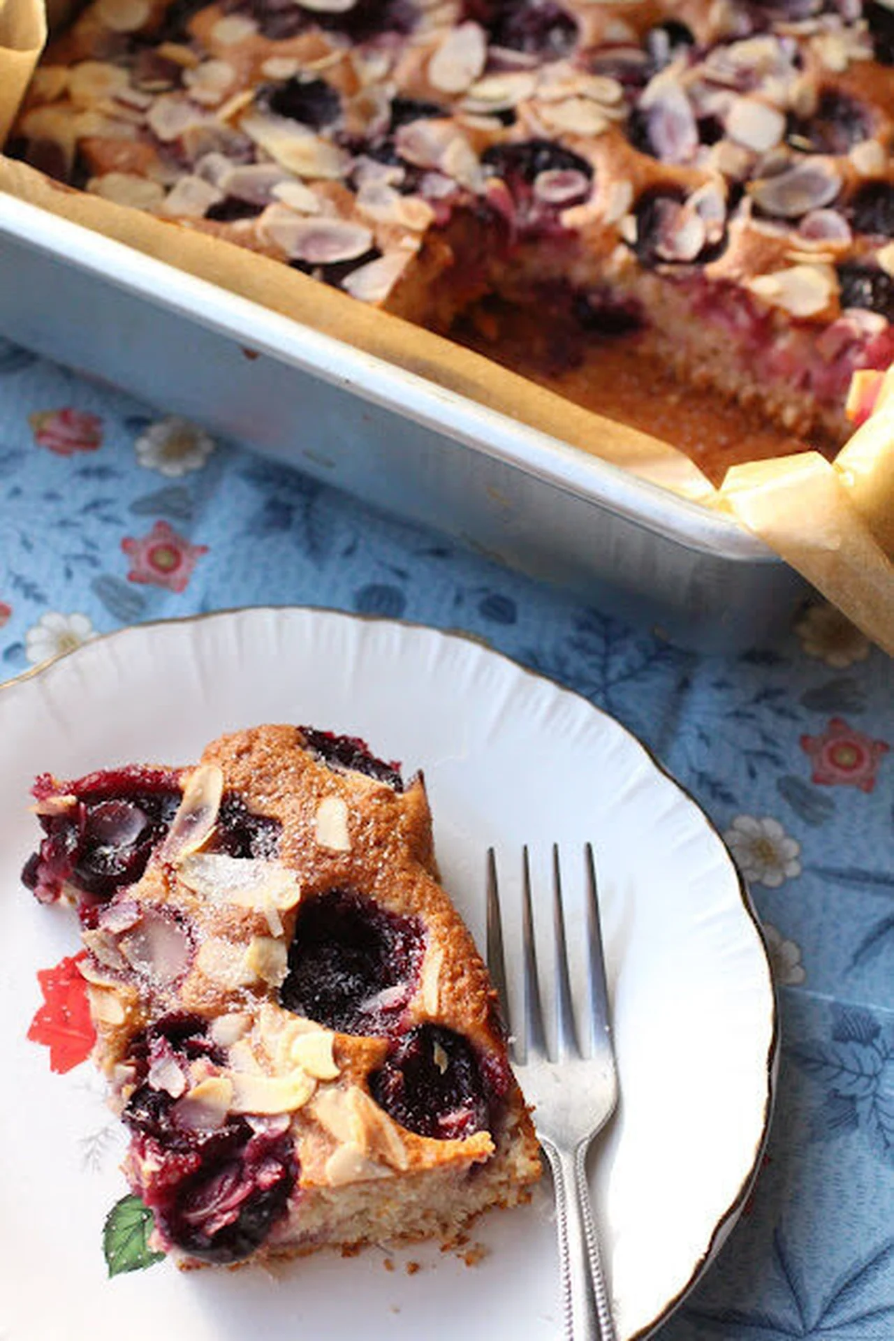 Gâteau aux cerises, amandes et huile d'olive