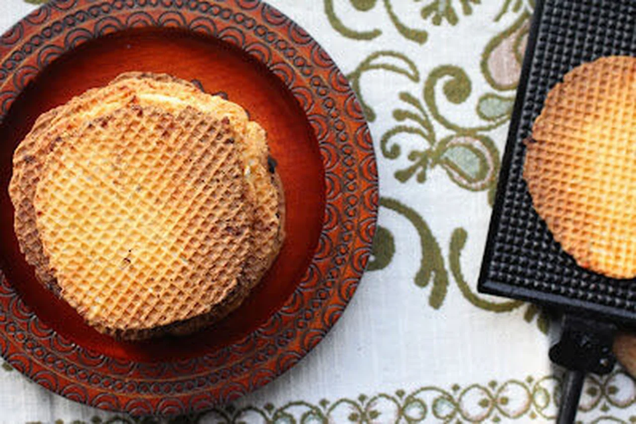 Gaufrettes roumaines salées au fromage Saratele