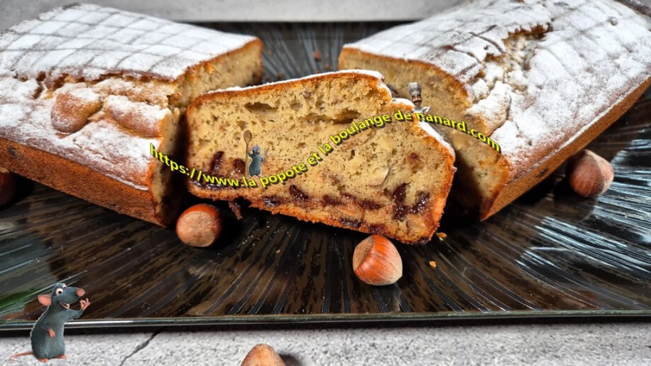 Gâteau au yaourt, fruits secs et chocolat