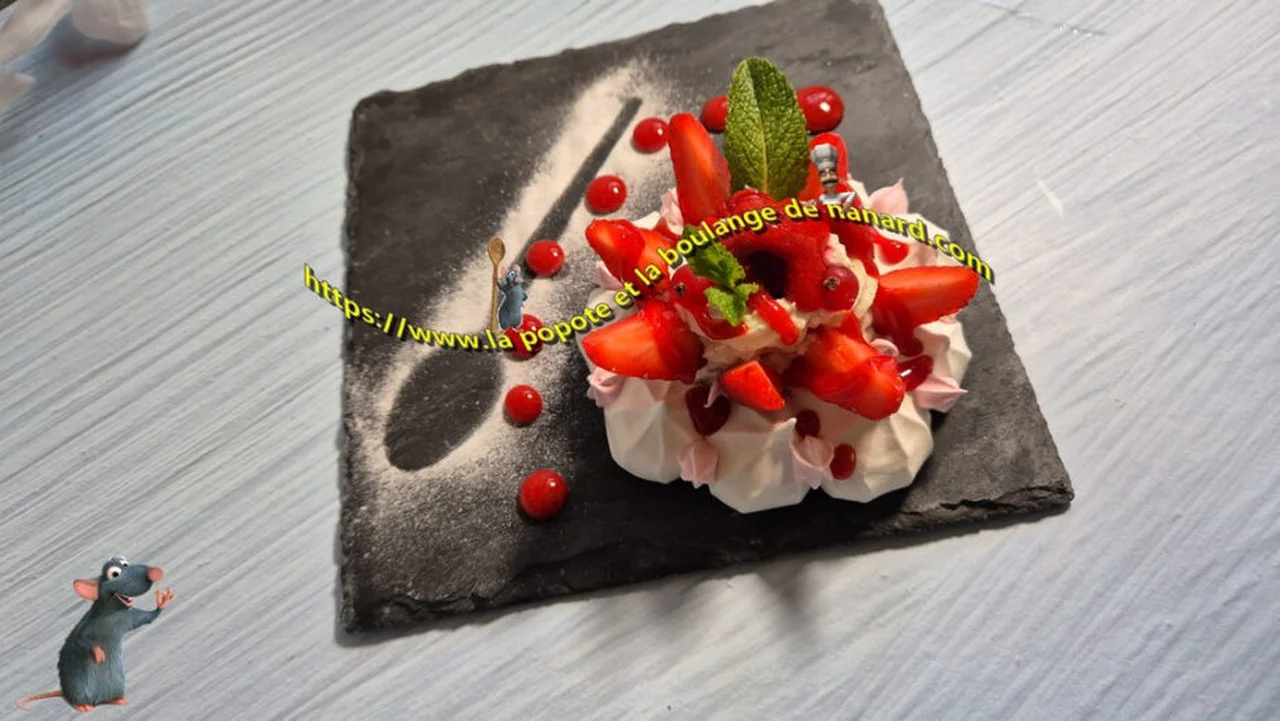 Pavlova aux fruits rouges