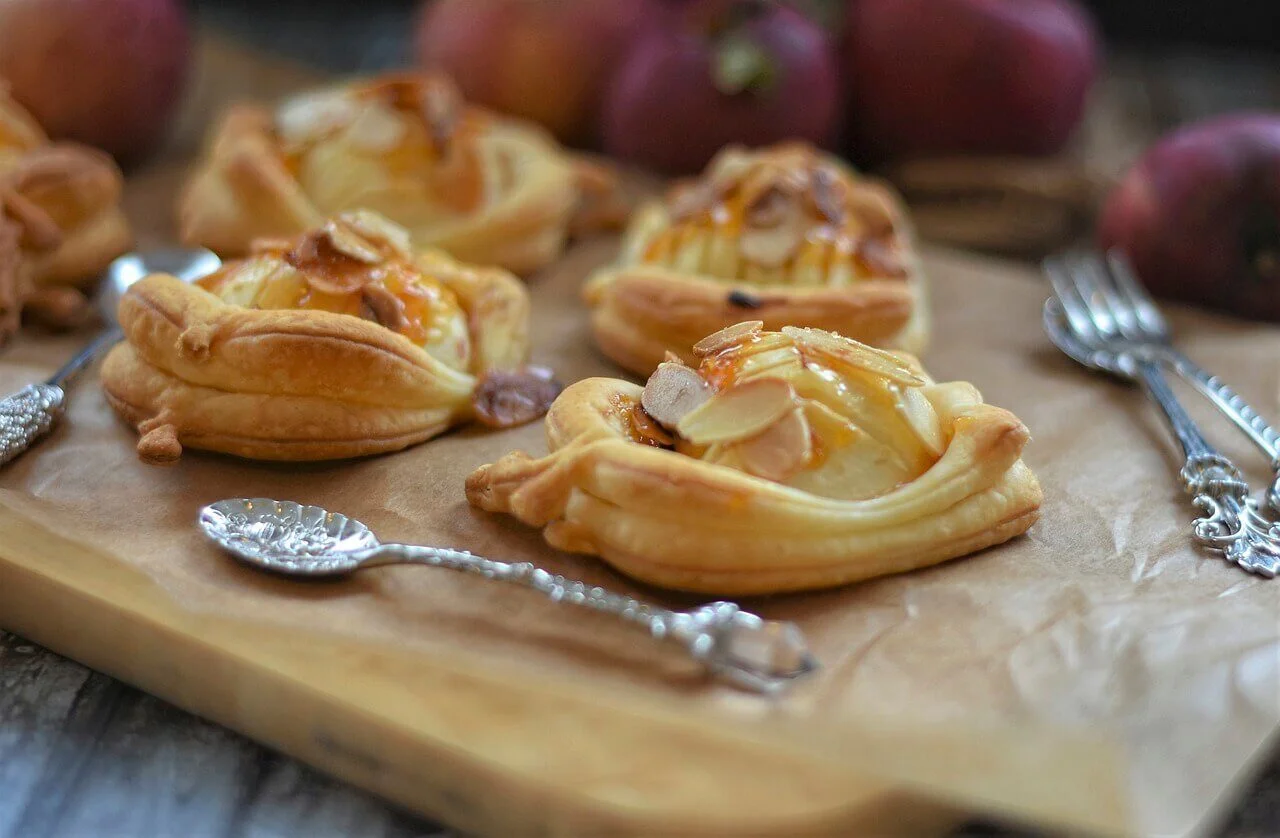 Carrés feuilletés pommes amandes