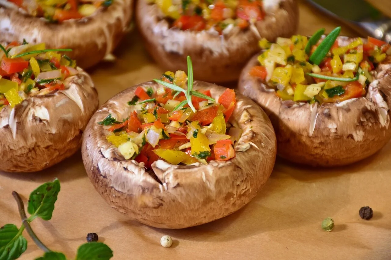 Champignons farcis au four