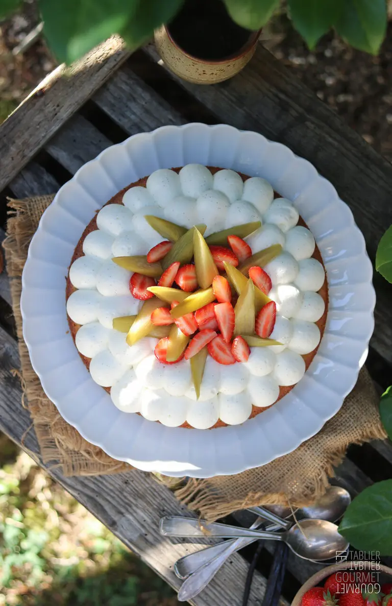 La tarte fraise et rhubarbe