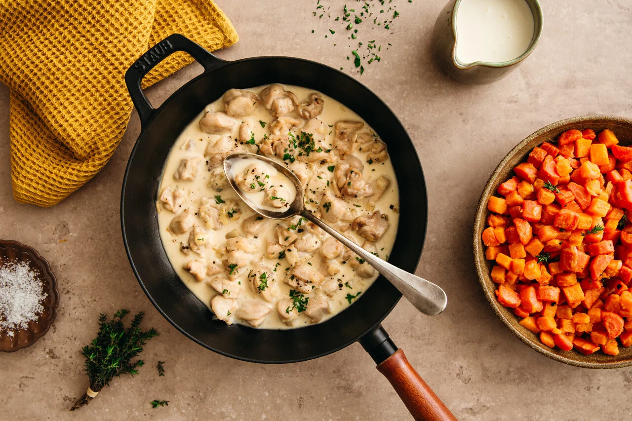 Émincés de lapin à la crème, carottes et butternut