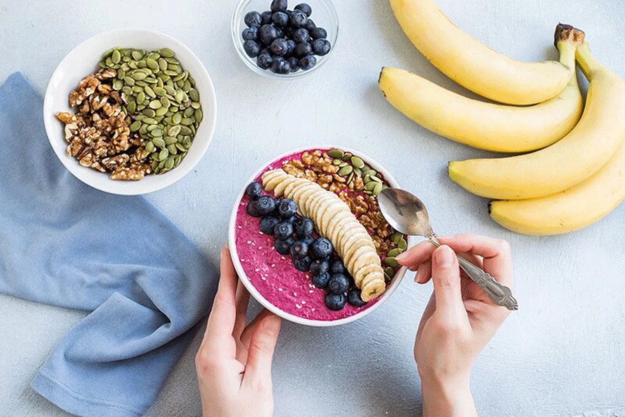 Smoothie au yaourt et myrtilles