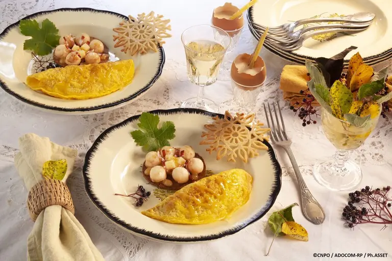 Omelette de Lorraine à la tomme de Nancy et mirabelles