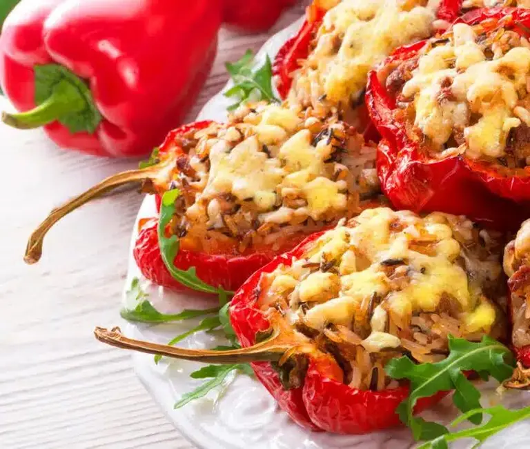 Poivrons farcis à la viande hachée et riz