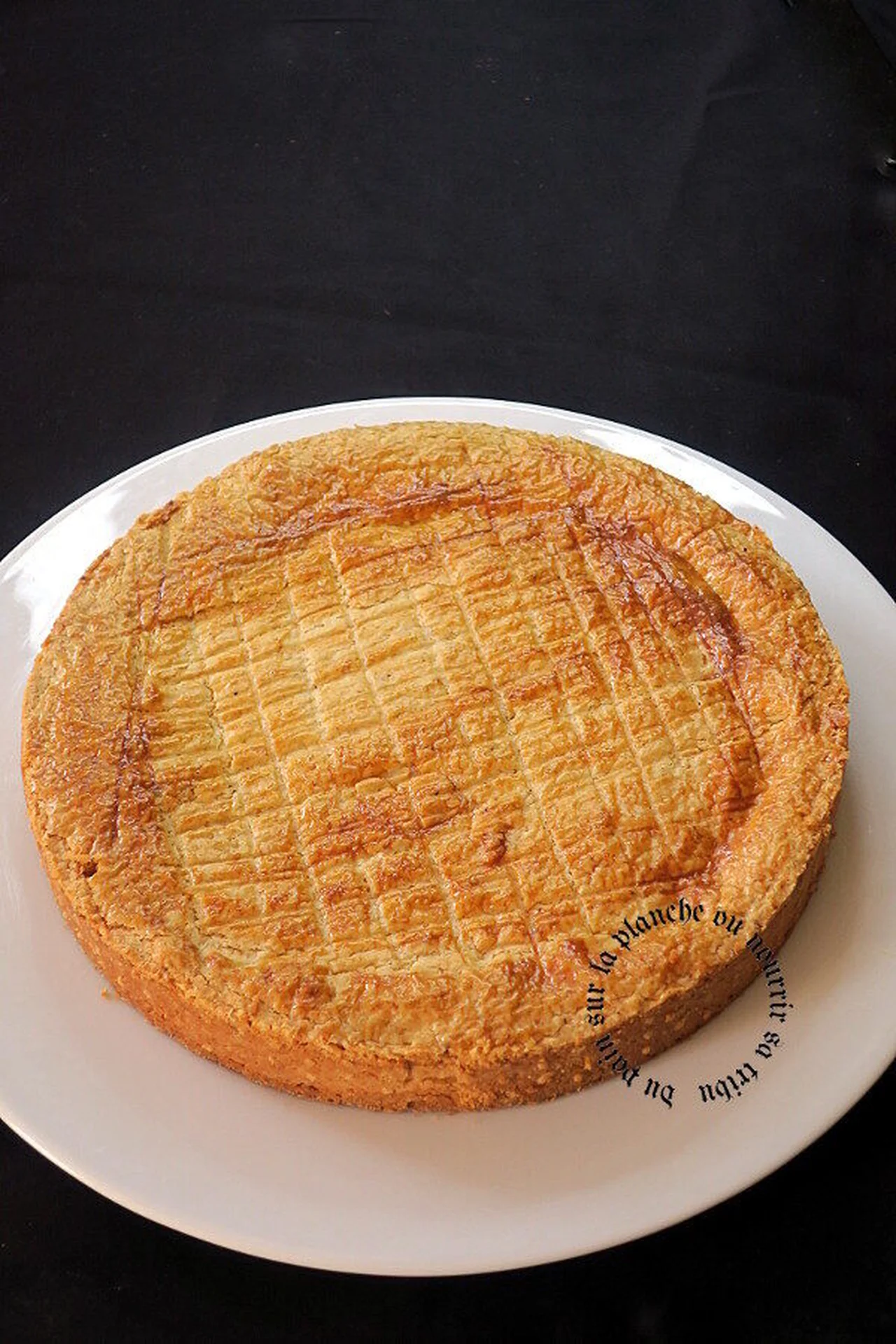 Gâteau basque au praliné