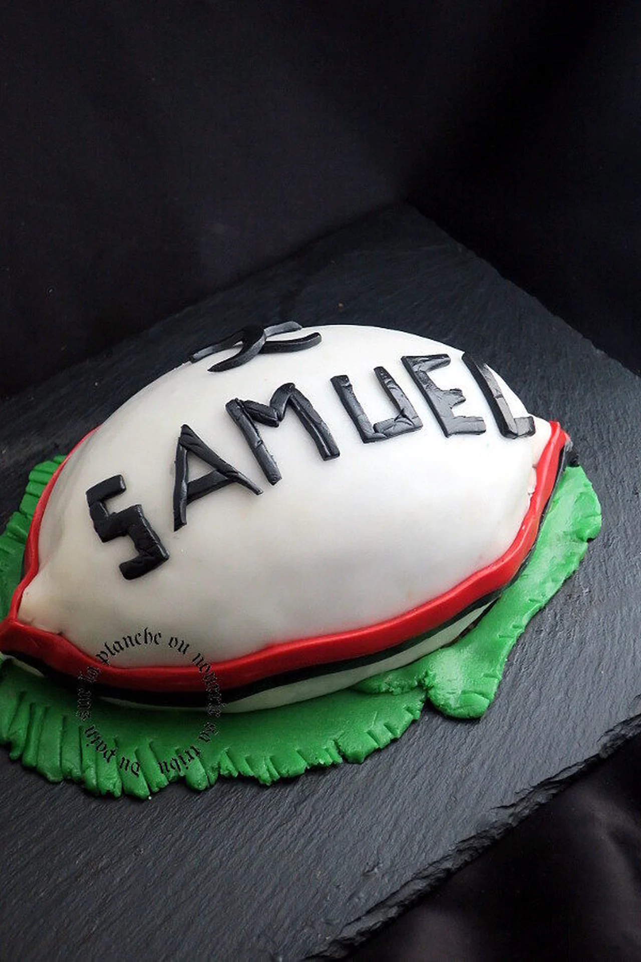 Gâteau anniversaire Ballon de rugby