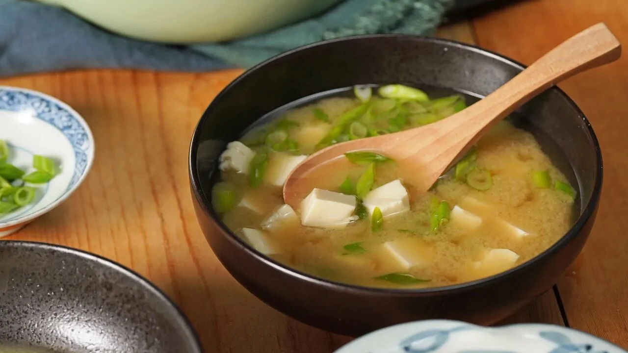 Soupe Miso traditionnelle au tofu