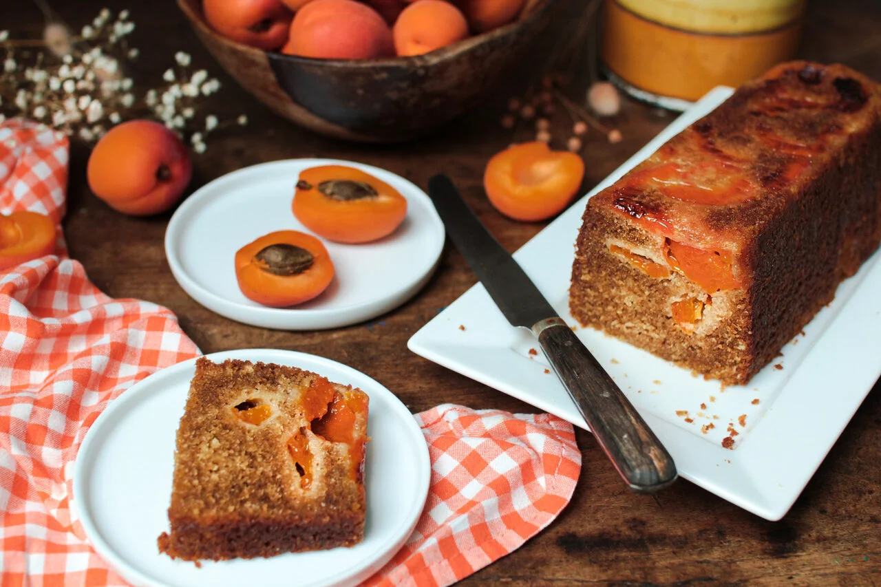Gâteau aux abricots ultra-moelleux