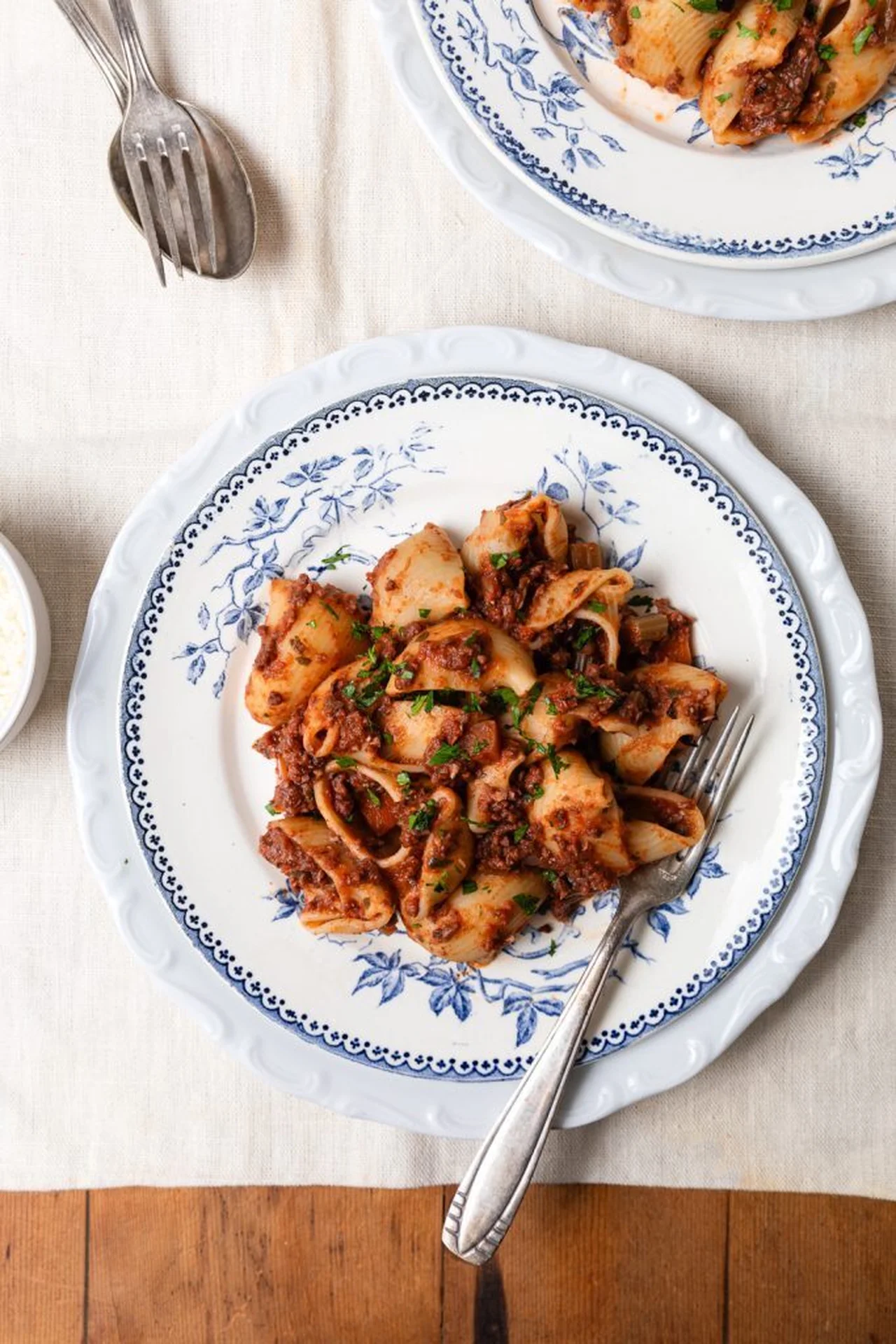 Sauce ragù vegan à l'aubergine et aux noix
