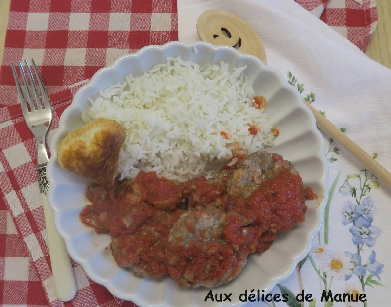 Palets de boeuf et bacon à la sauce tomate