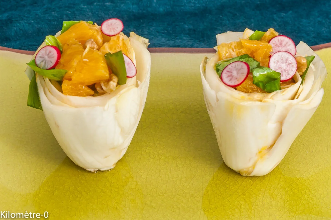Coupes d'endive à l'orange et aux noix