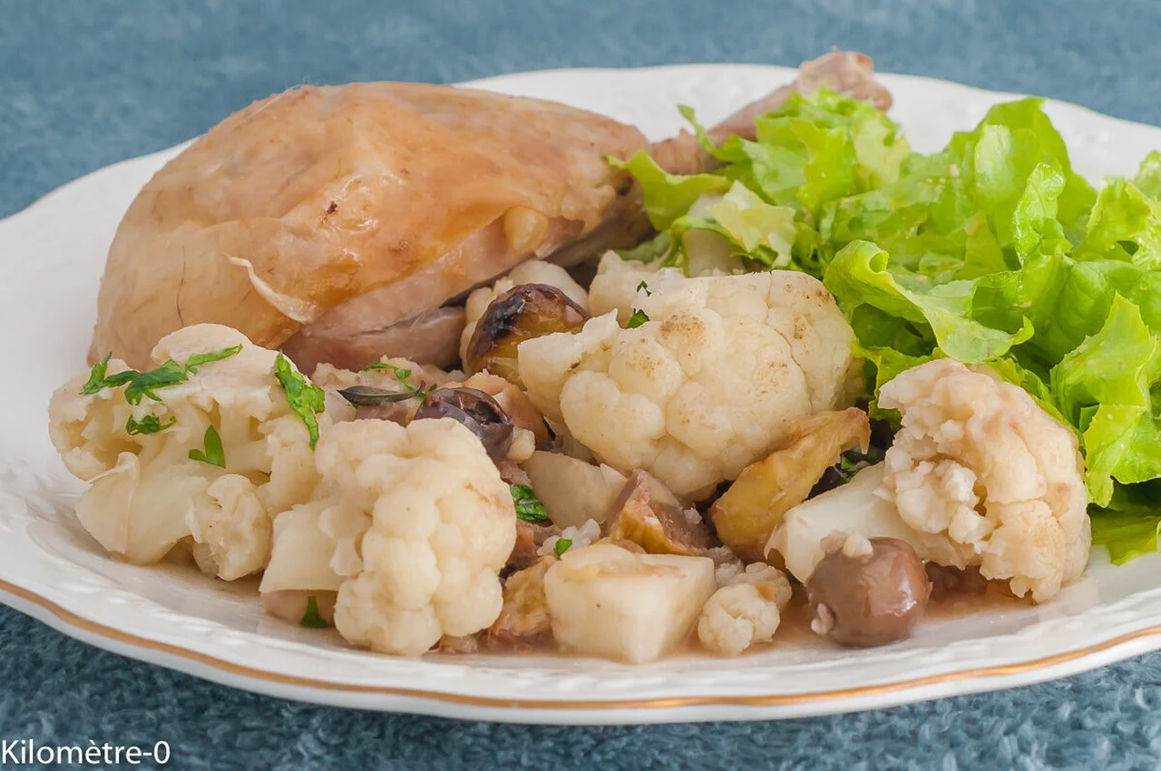 Poulet rôti automnal châtaignes, chou-fleur et céleri