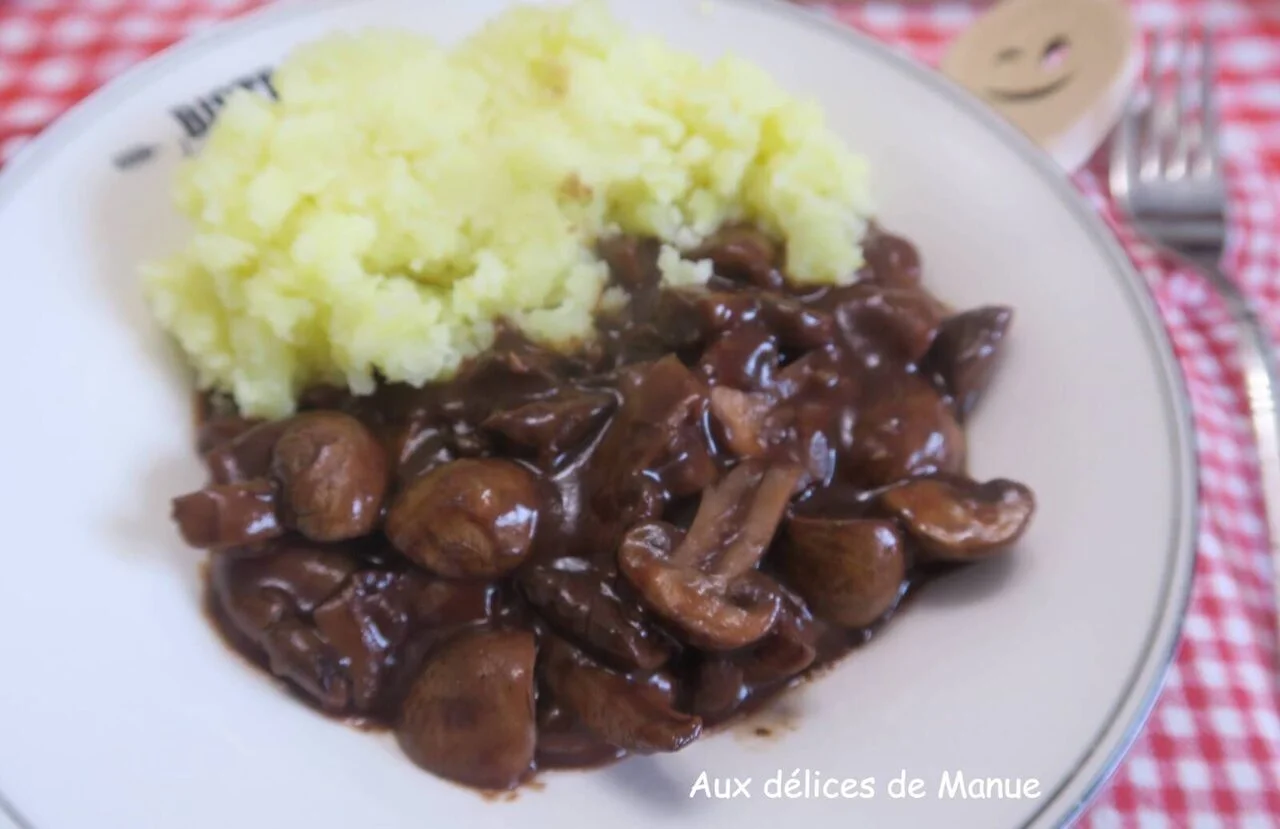 Bourguignon de champignons bruns au vin rouge